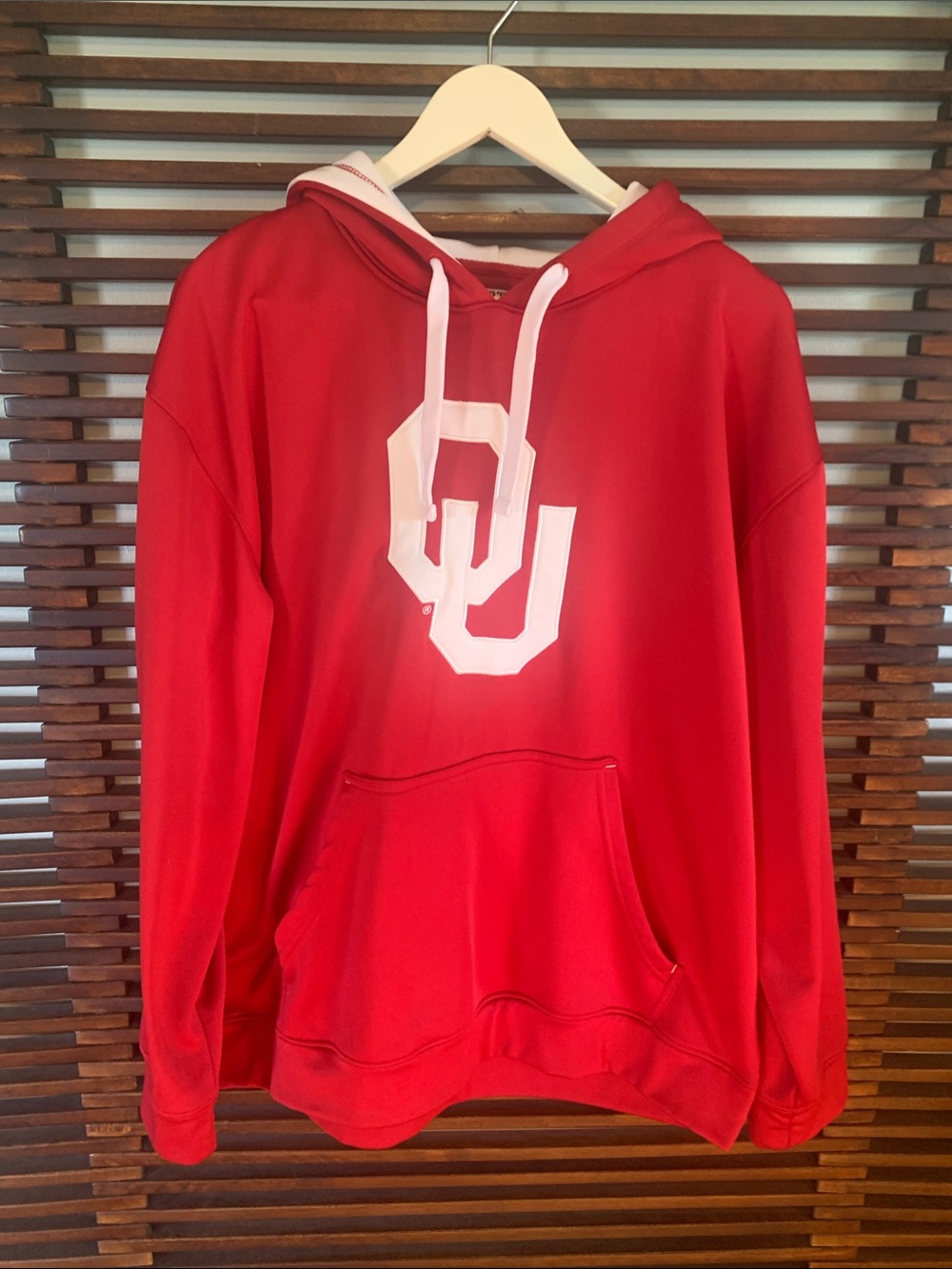 🎉NEW LISTING!🎉University of Oklahoma Red OU Logo Hoodie